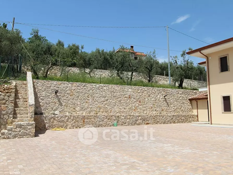 Immagine 7 di Casa bifamiliare in vendita  in Contrada Campoli 60 a Itri