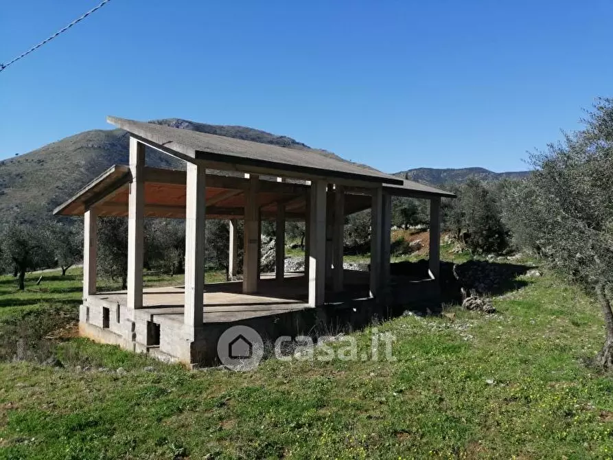 Immagine 2 di Rustico / casale in vendita  a Itri