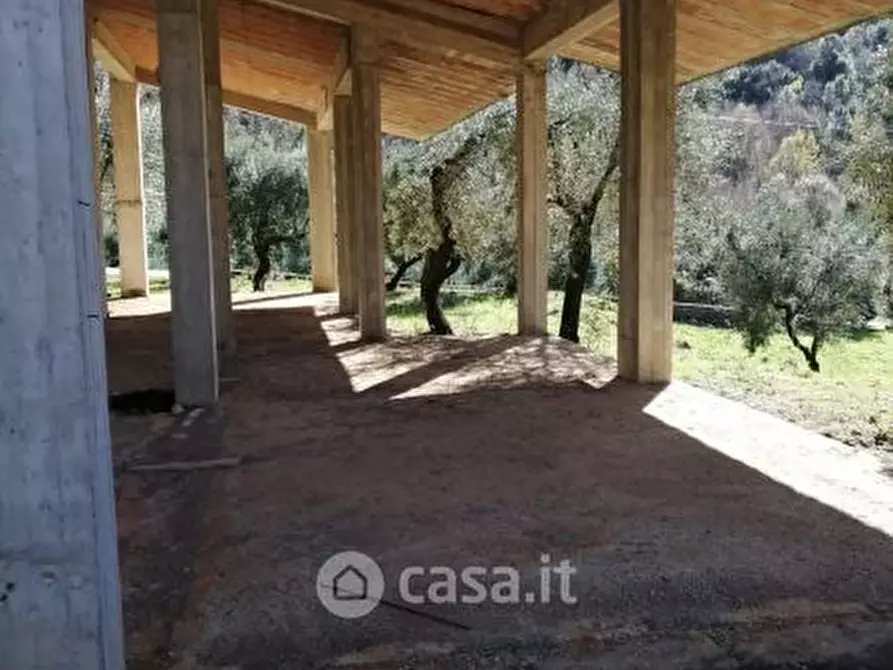 Immagine 3 di Rustico / casale in vendita  a Itri