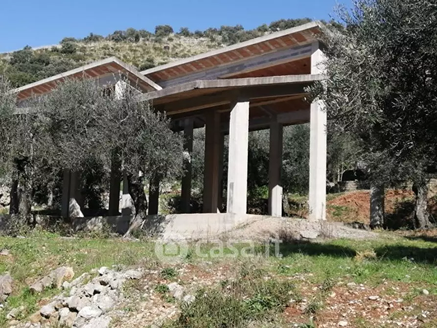 Immagine 7 di Rustico / casale in vendita  a Itri