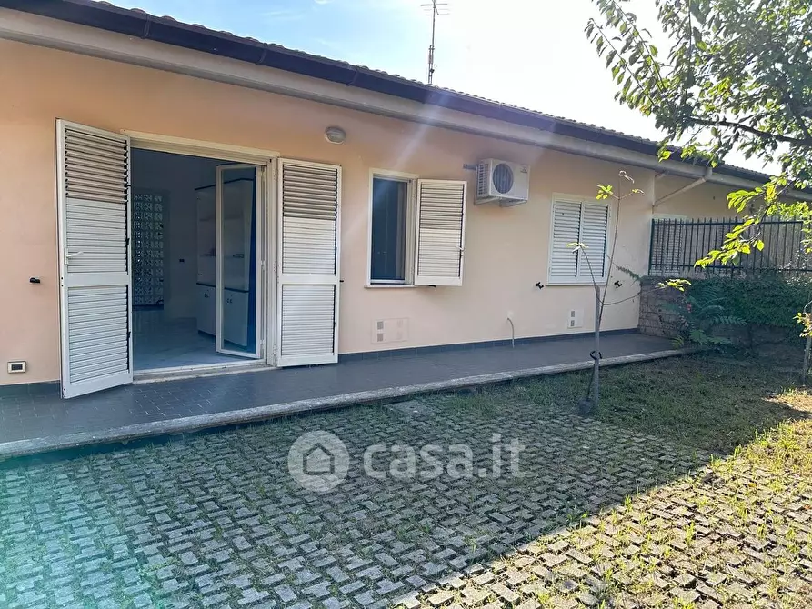 Immagine 3 di Casa bifamiliare in affitto  in Contrada Raino a Itri