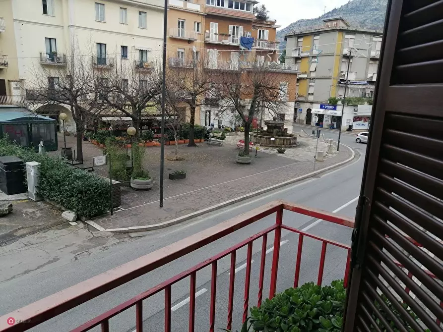 Immagine 1 di Appartamento in vendita  in Piazza Diaz 1 a Itri