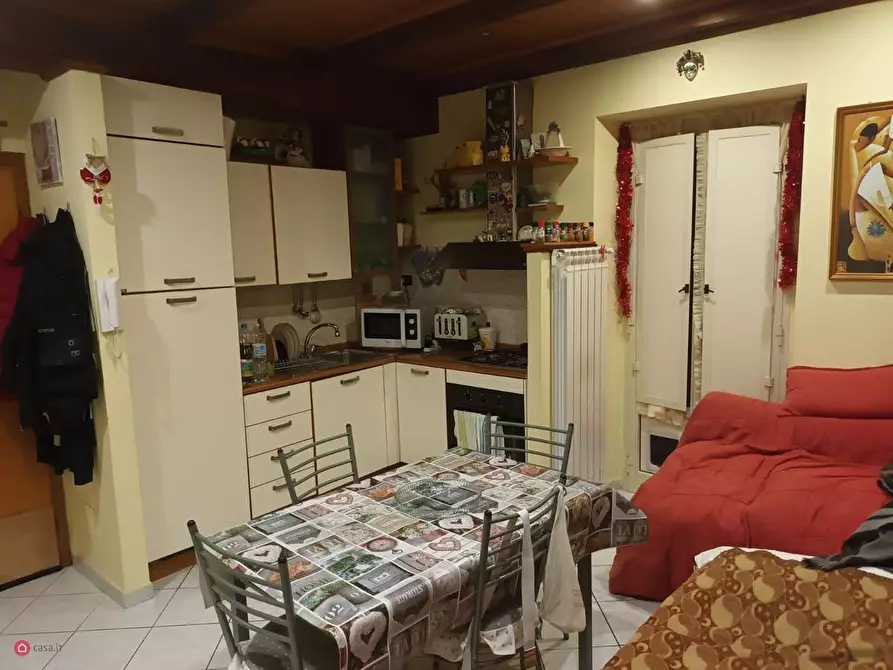 Immagine 1 di Appartamento in vendita  in Vico Maggiacomo a Itri