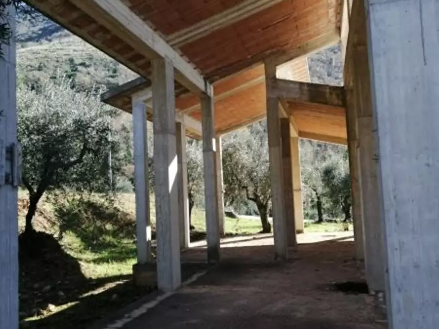 Immagine 1 di Rustico / casale in vendita  a Itri