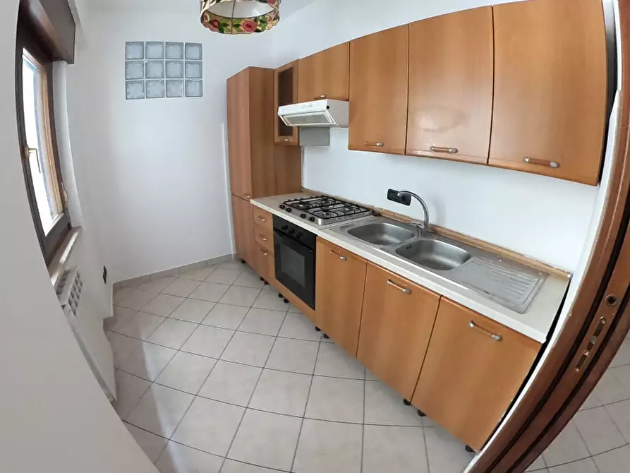 Immagine 11 di Appartamento in vendita  a Cosenza