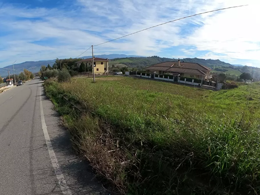 Immagine 1 di Villa in vendita  a San Vincenzo La Costa