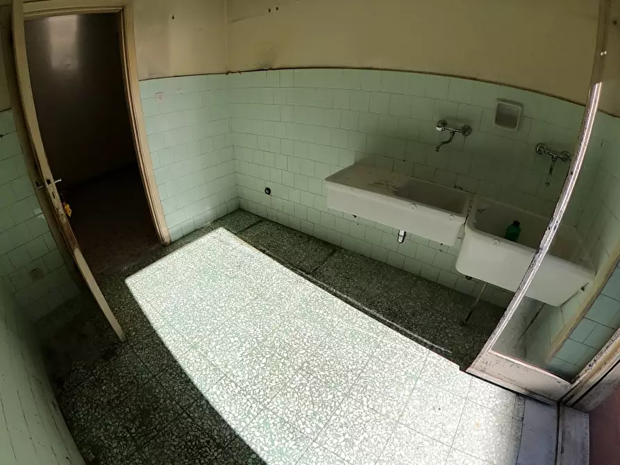 Immagine 12 di Appartamento in vendita  a Cosenza