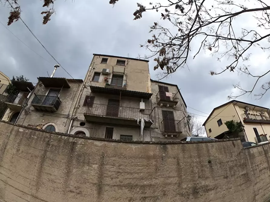 Immagine 1 di Appartamento in vendita  a Cosenza