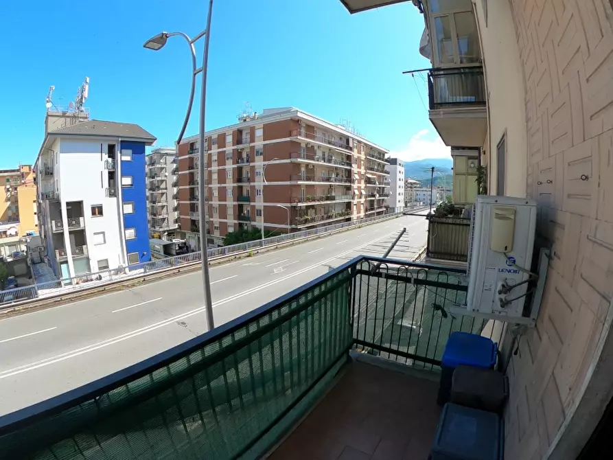 Immagine 11 di Appartamento in vendita  a Cosenza