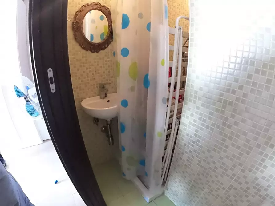 Immagine 8 di Appartamento in vendita  a Cosenza