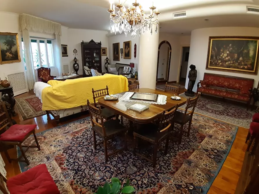 Immagine 4 di Appartamento in vendita  in Corso Giuseppe Mazzini 211 a Cosenza