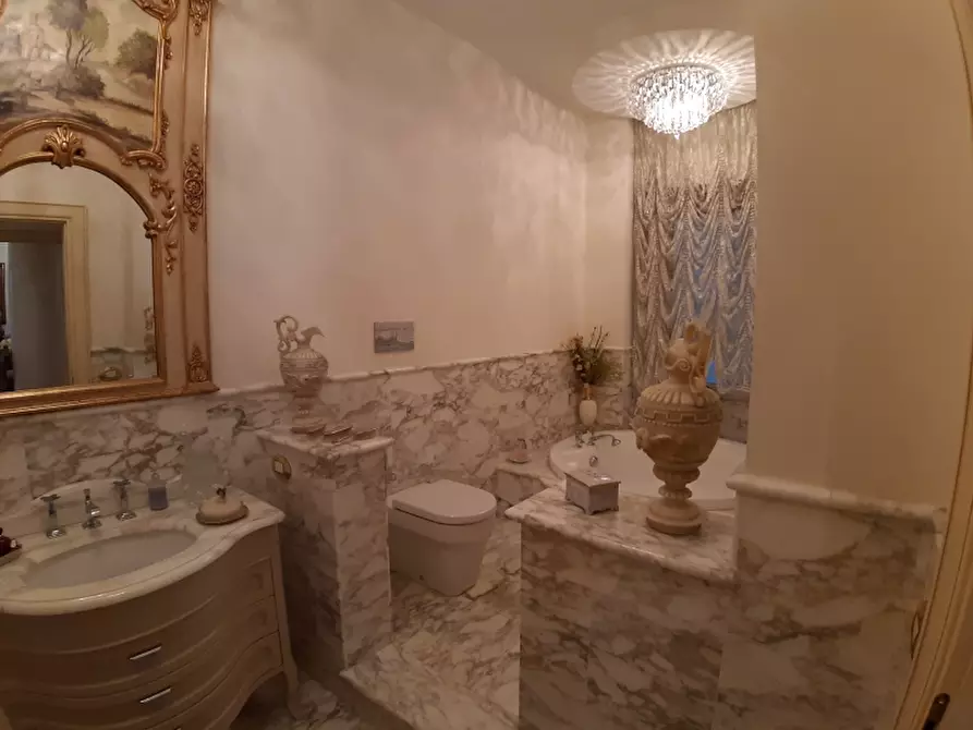 Immagine 13 di Appartamento in vendita  in Corso Giuseppe Mazzini 211 a Cosenza