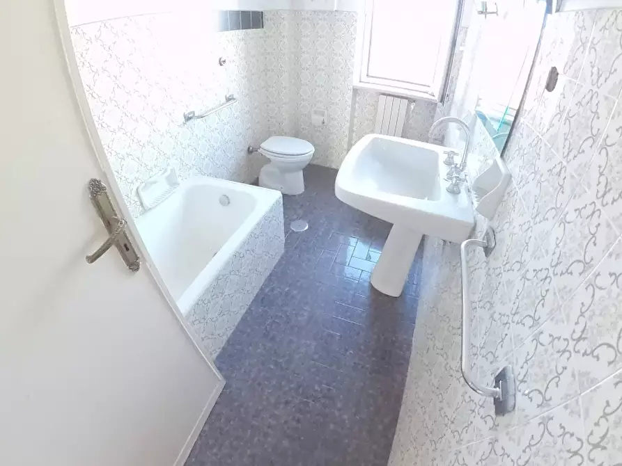 Immagine 31 di Appartamento in vendita  a Cosenza