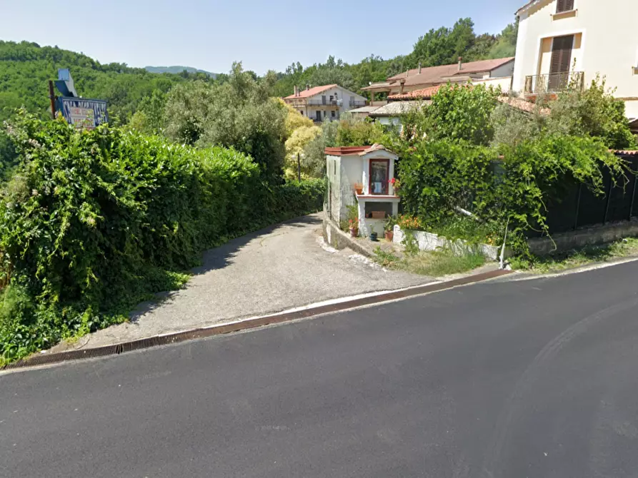 Immagine 2 di Locale commerciale in vendita  in Strada Statale 19 delle Calabrie a Cosenza