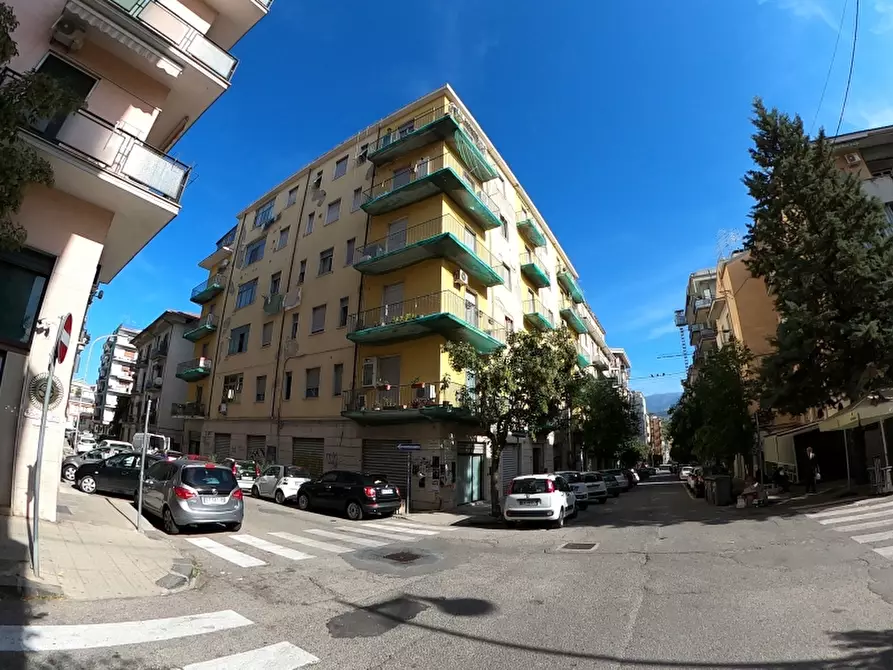 Immagine 2 di Appartamento in vendita  a Cosenza