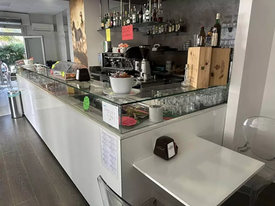 Immagine 1 di Bar / Ristorante in vendita  in VIALE DELLE NAZIONI 10 a Verona