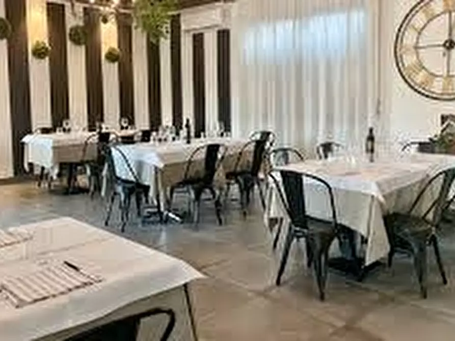 Immagine 1 di Bar / Ristorante in vendita  in via Roma 1 a Sant'ambrogio Di Valpolicella