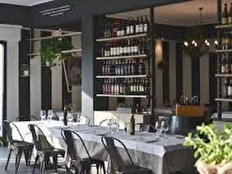 Immagine 1 di Bar / Ristorante in vendita  in via Roma 1 a Sant'ambrogio Di Valpolicella