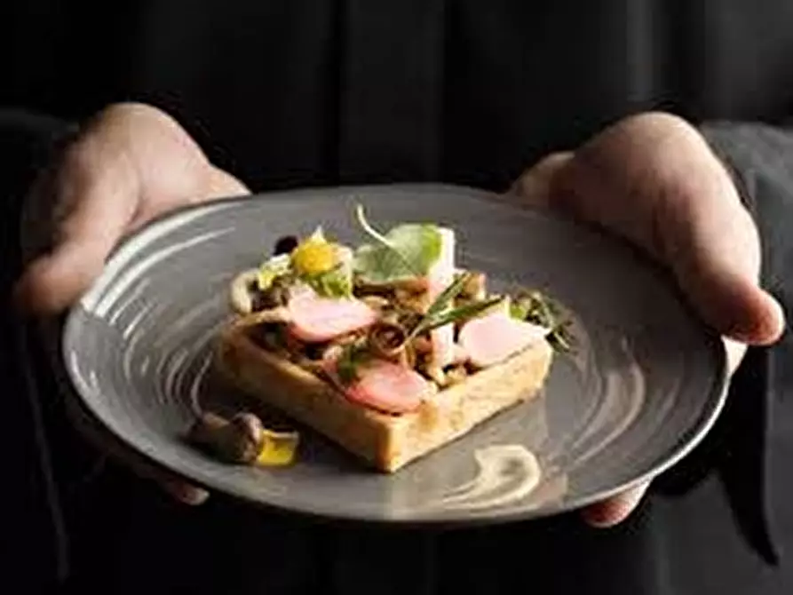 Immagine 3 di Bar / Ristorante in vendita  in VIALE DELLE NAZIONI 10 a Verona