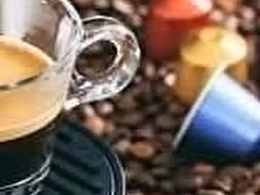 Immagine 3 di Attività commerciale in vendita  in VIALE DELLE NAZIONI 10 a Mantova