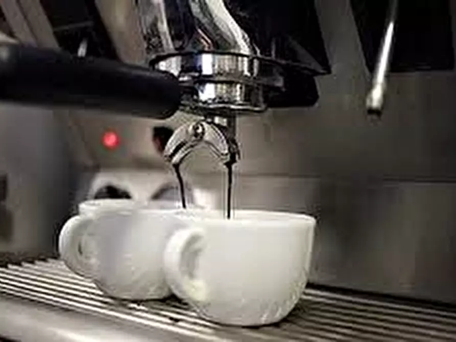 Immagine 4 di Bar / Ristorante in vendita  in via Roma 1 a Mantova