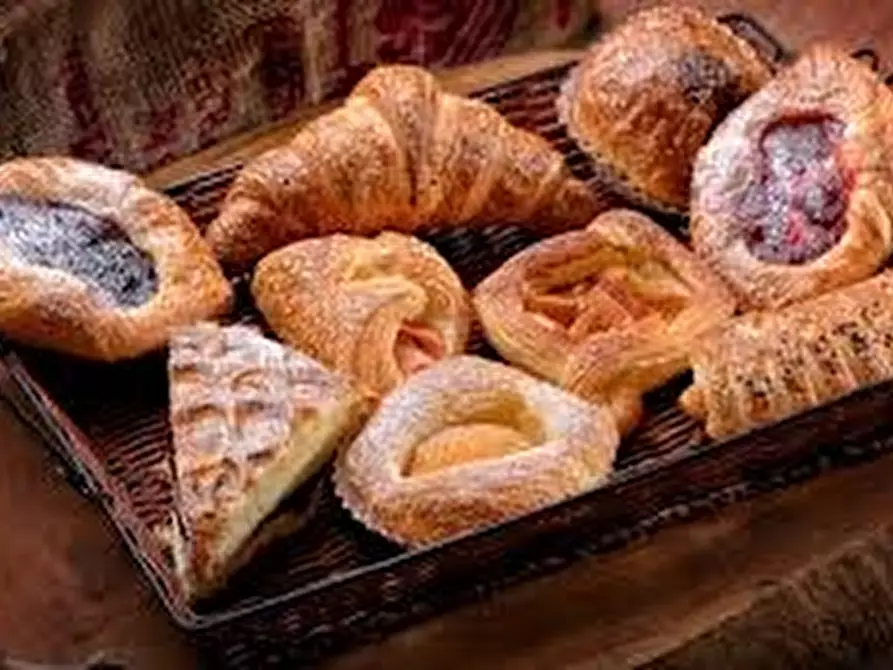 Immagine 4 di Bar / Ristorante in vendita  in VIALE DELLE NAZIONI 10 a Verona