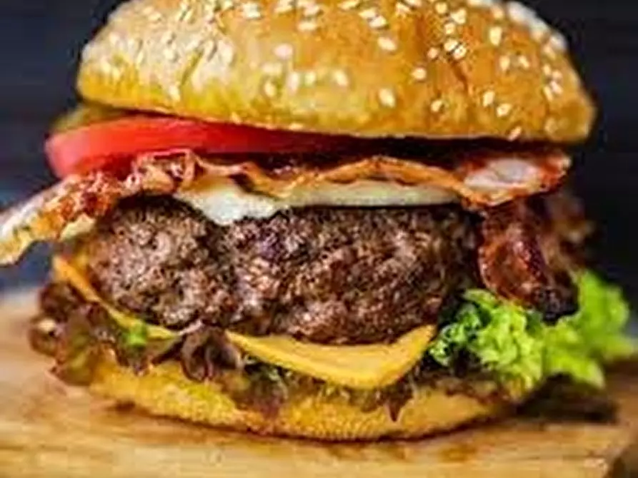 Immagine 5 di Attività commerciale in vendita  in VIALE DELLE NAZIONI 10 a Lazise