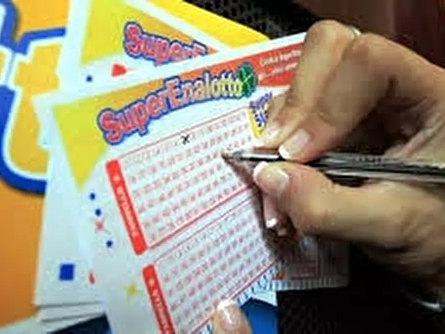 Immagine 8 di Bar / Ristorante in vendita  in viale delle Nazioni a Verona