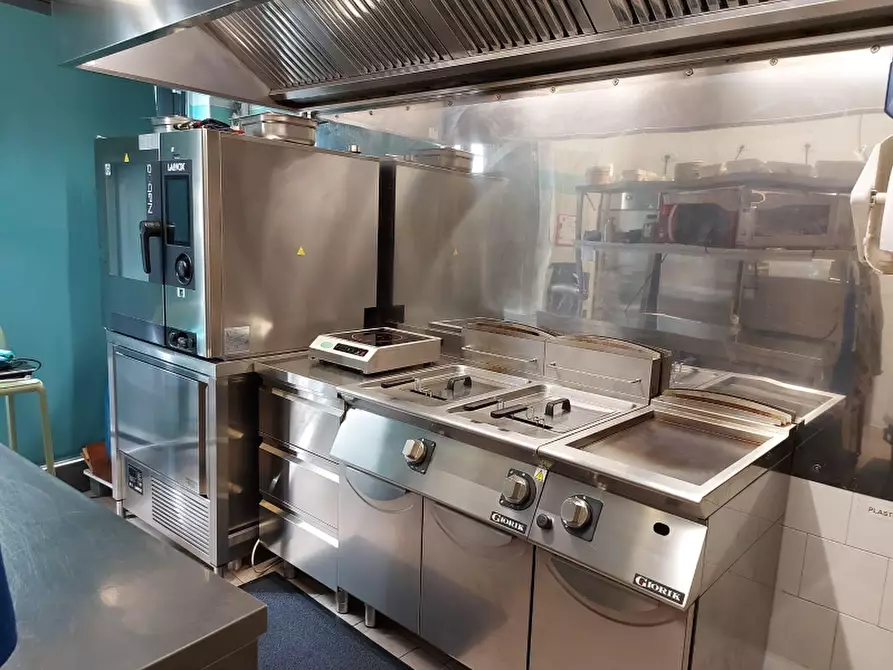 Immagine 14 di Bar / Ristorante in vendita  in VIALE DELLE NAZIONI 10 a Verona