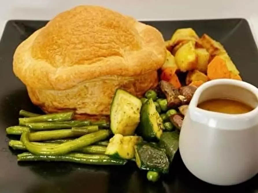 Immagine 4 di Bar / Ristorante in vendita  in VIALE DELLE NAZIONI 10 a Verona