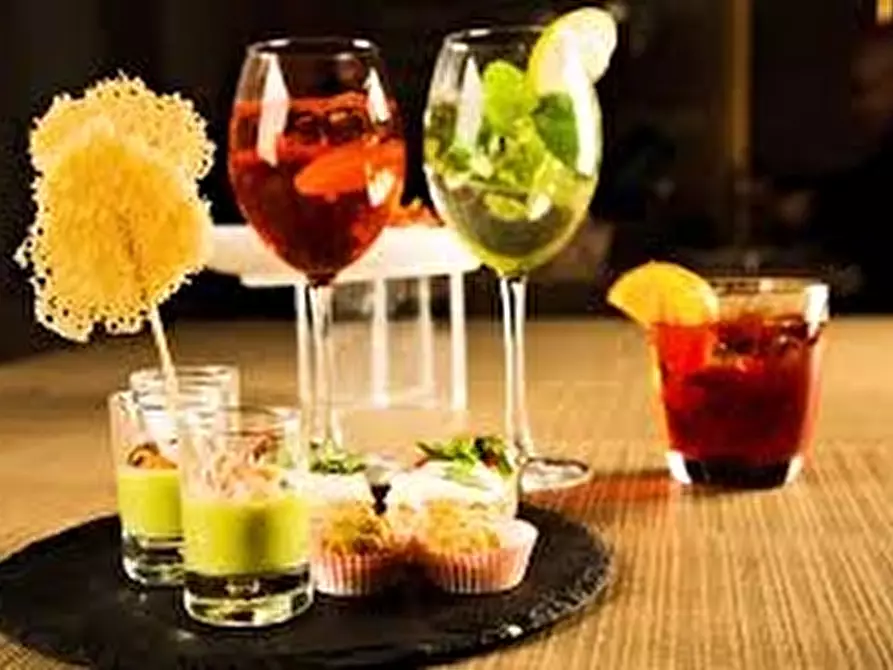 Immagine 3 di Bar / Ristorante in vendita  in via Roma a Peschiera Del Garda