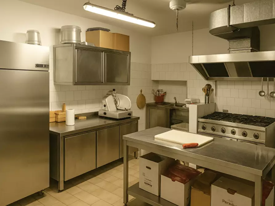 Immagine 2 di Bar / Ristorante in vendita  in via Roma 1 a Verona