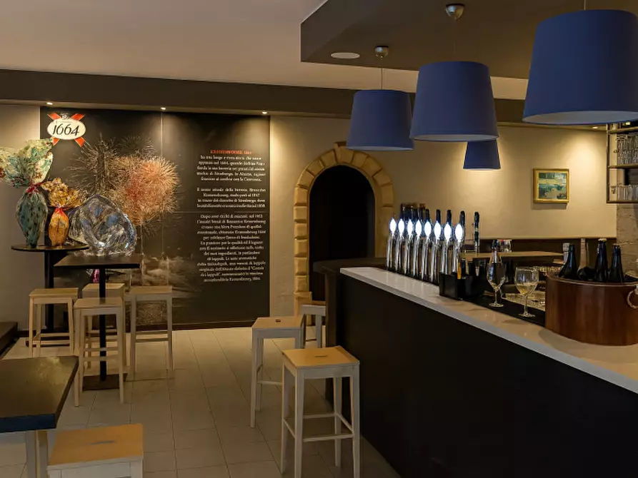 Immagine 1 di Bar / Ristorante in vendita  in via Roma 1 a Verona