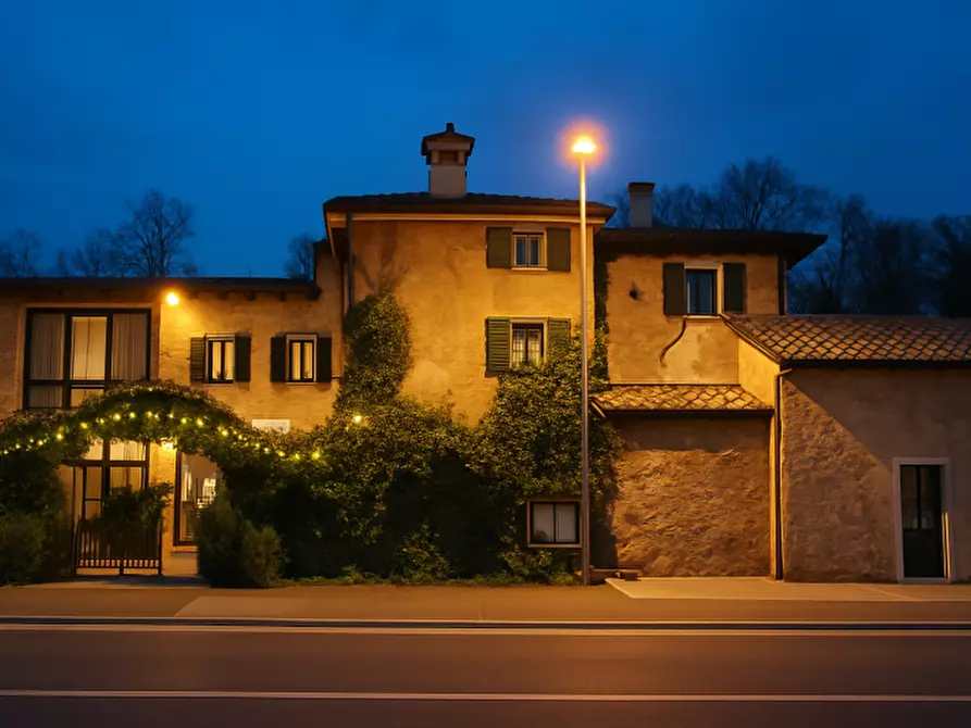 Immagine 4 di Bar / Ristorante in vendita  in VIALE DELLE NAZIONI 10 a Bardolino