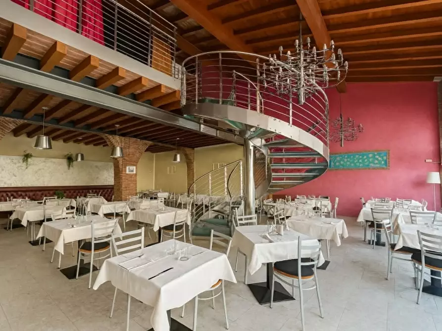 Immagine 8 di Bar / Ristorante in vendita  in VIA rOMA 1 a Verona