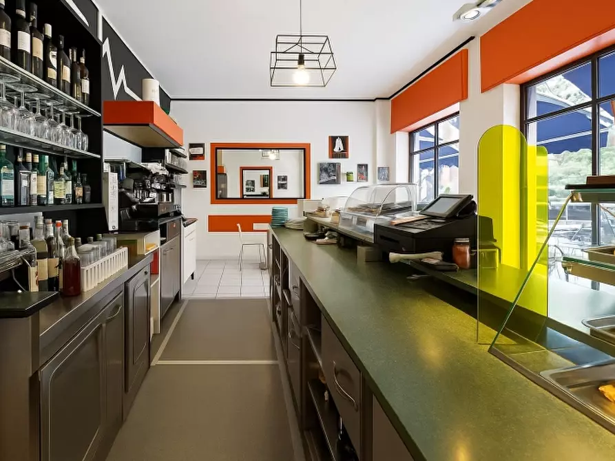 Immagine 3 di Bar / Ristorante in vendita  in VIA ROMA 1 a Mantova