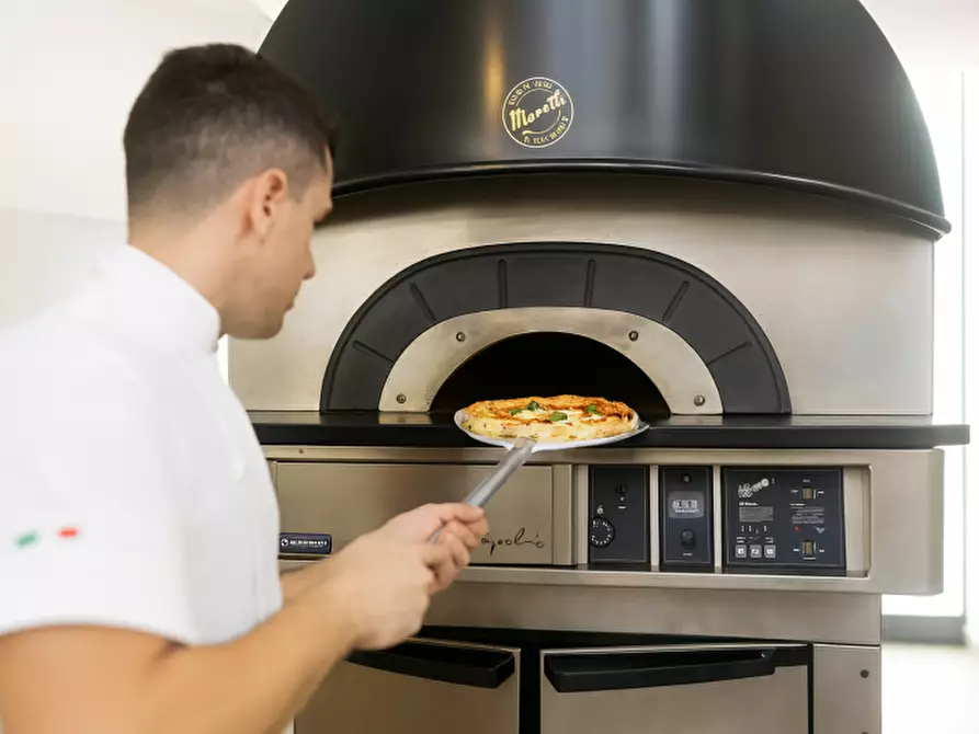 Immagine 6 di Pizzeria / Pub in vendita  in VIA ROMA 1 a Bussolengo