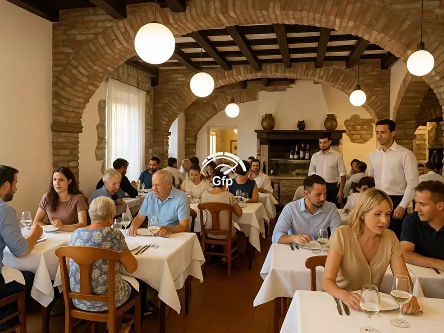 Immagine 3 di Bar / Ristorante in vendita  in VIA MATTEOTTI a Lazise