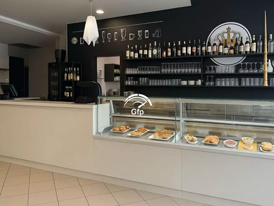 Immagine 6 di Bar / Ristorante in vendita  in VIALE DELLE NAZIONI 10 a Verona