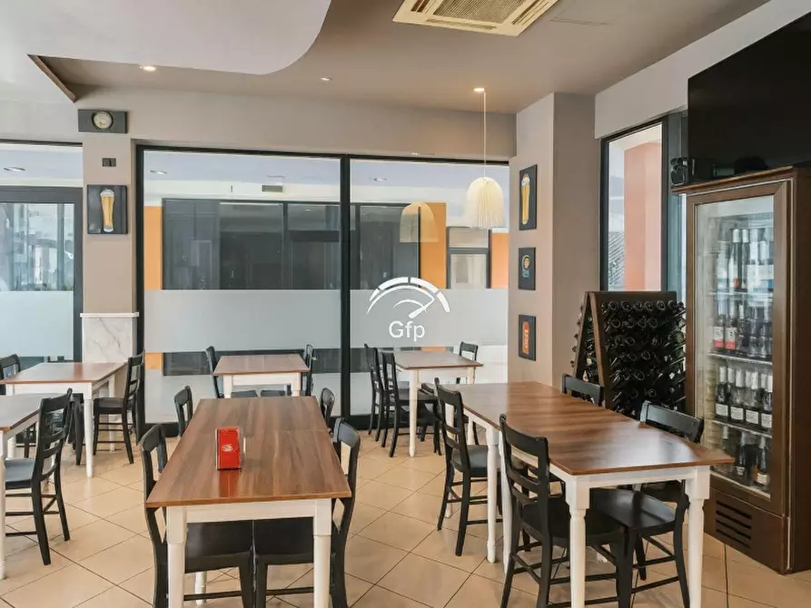 Immagine 13 di Bar / Ristorante in vendita  in VIALE DELLE NAZIONI 10 a Verona