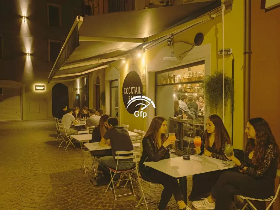 Immagine 6 di Bar / Ristorante in vendita  in VIA ROMA 1 a Peschiera Del Garda