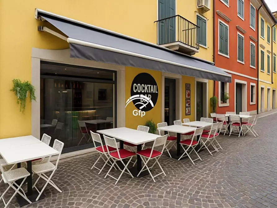 Immagine 7 di Bar / Ristorante in vendita  in VIA ROMA 1 a Peschiera Del Garda