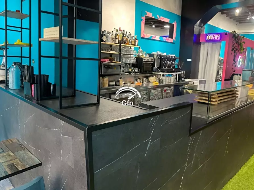Immagine 1 di Bar / Ristorante in vendita  in VIA ROMA 1 a Montichiari