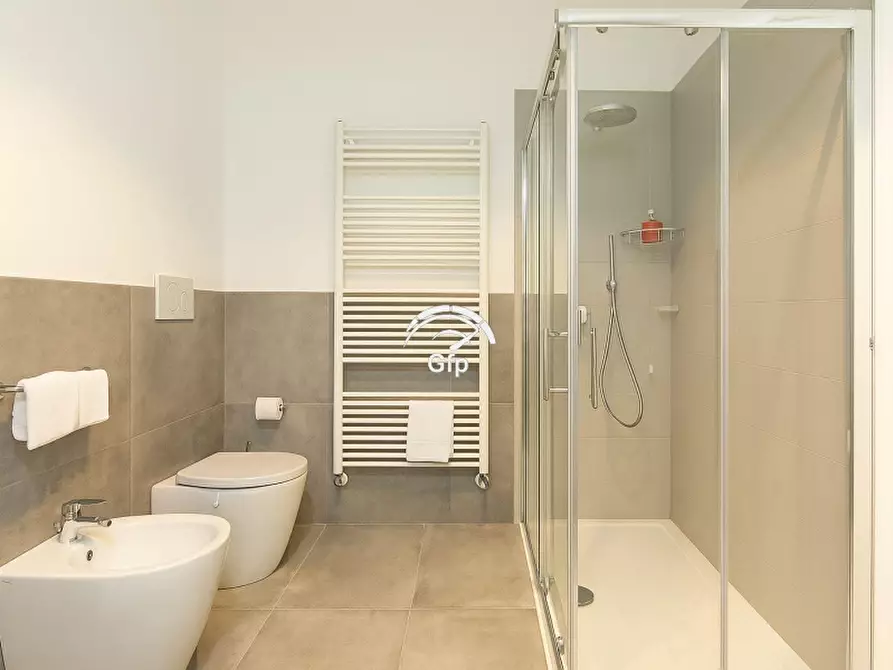 Immagine 9 di Attività commerciale in vendita  in via roma 10 a Verona