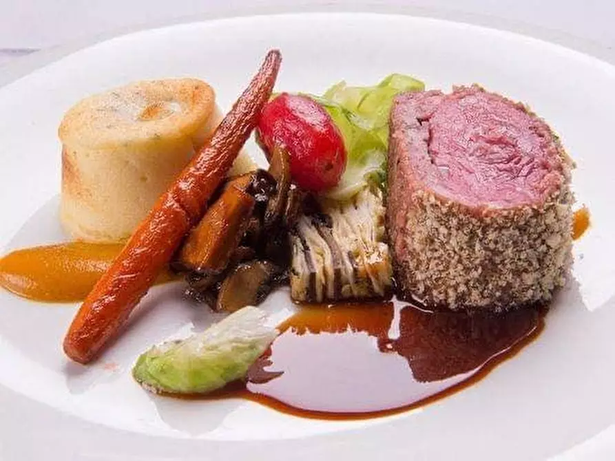 Immagine 1 di Bar / Ristorante in vendita  in viale delle Nazioni 10 a Peschiera Del Garda