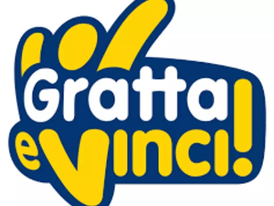 Immagine 12 di Attività commerciale in vendita  in VIA ROMA 5 a Suzzara