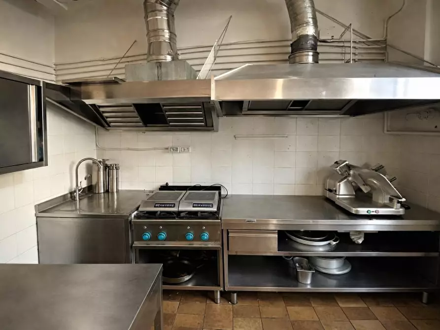 Immagine 2 di Bar / Ristorante in vendita  in VIA ROMA 33 a Bardolino