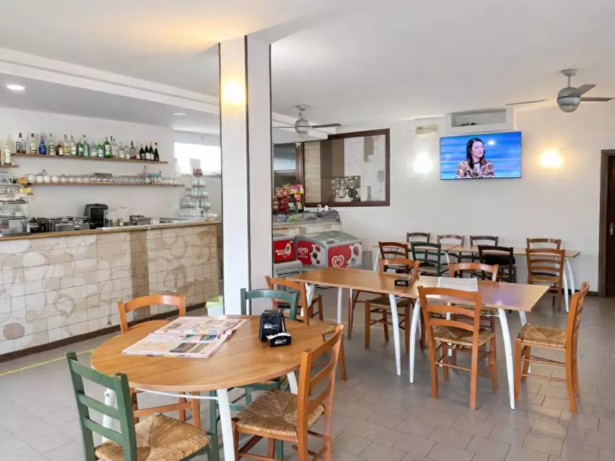 negozio in vendita a Verona in zona Centro Storico