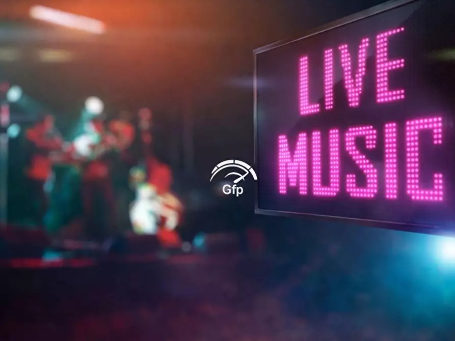 Immagine 2 di Bar / Ristorante in vendita  in VIA ROMA 55 a Garda