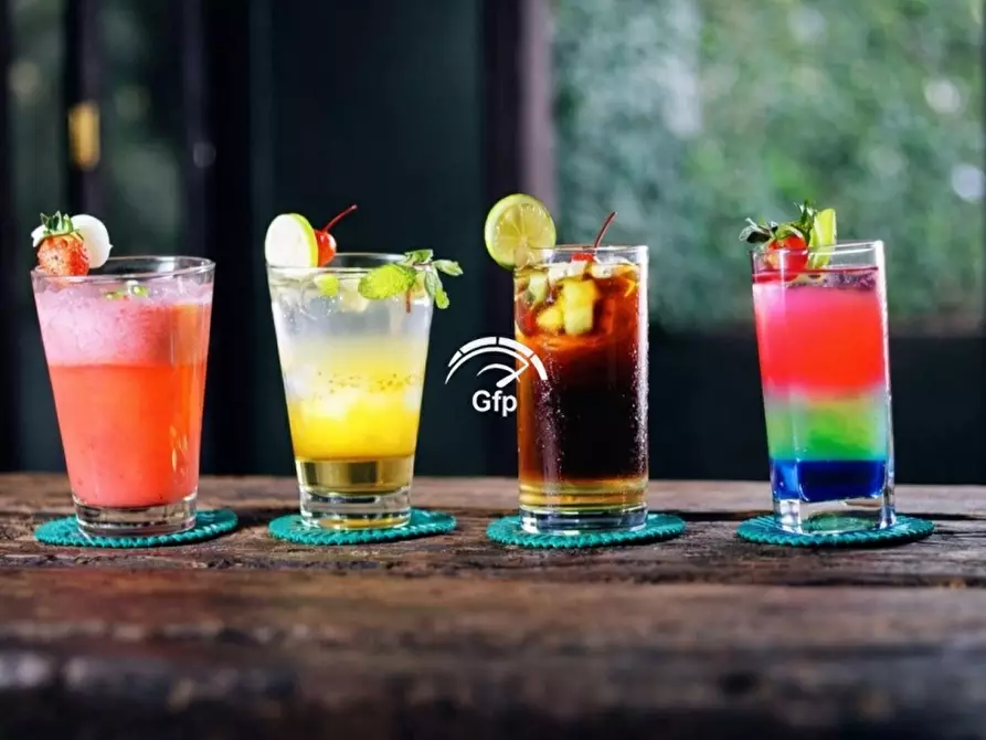 Immagine 3 di Bar / Ristorante in vendita  in VIA ROMA 55 a Garda